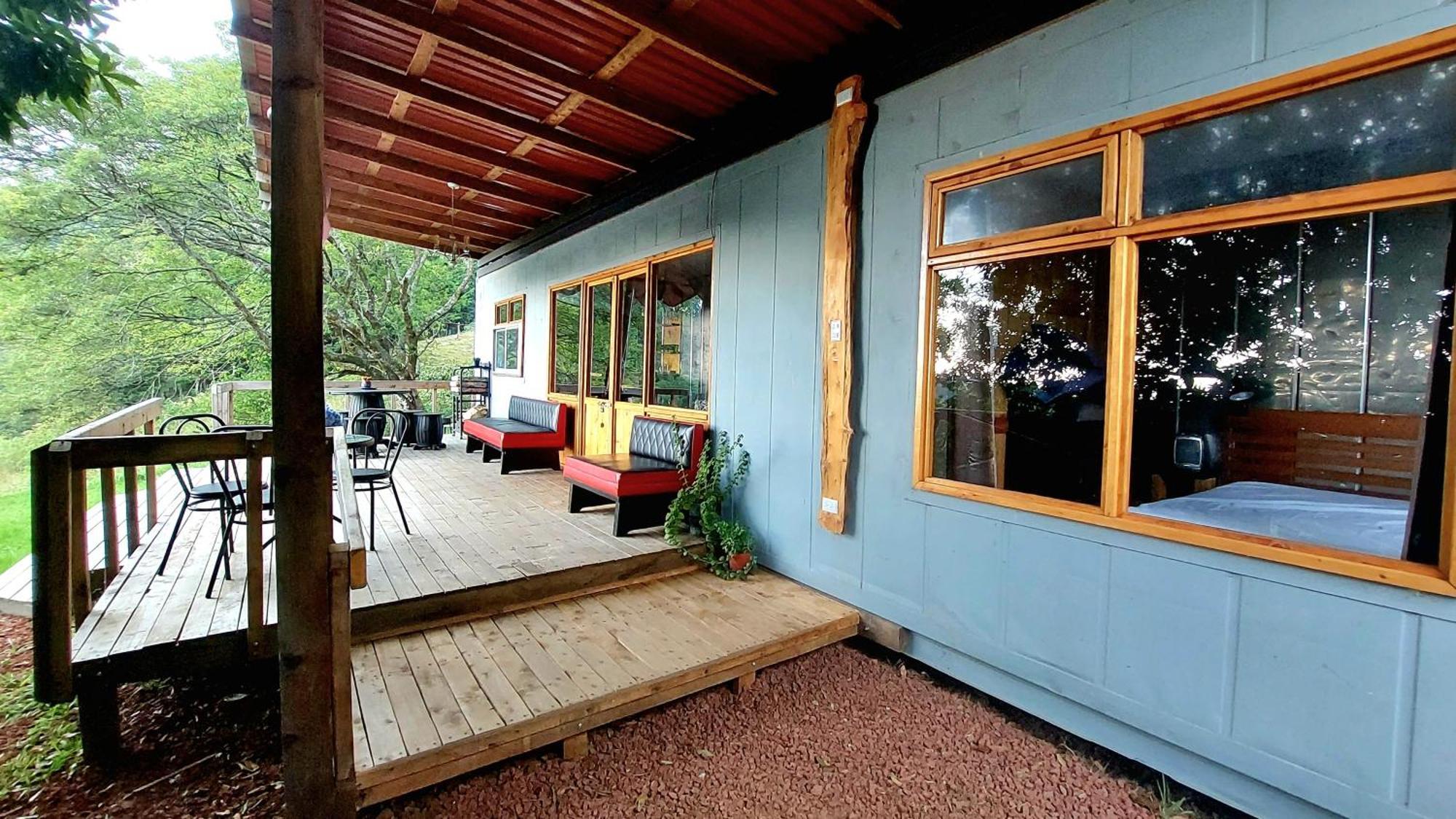 Casa Monte Armadillo Poas Exterior photo